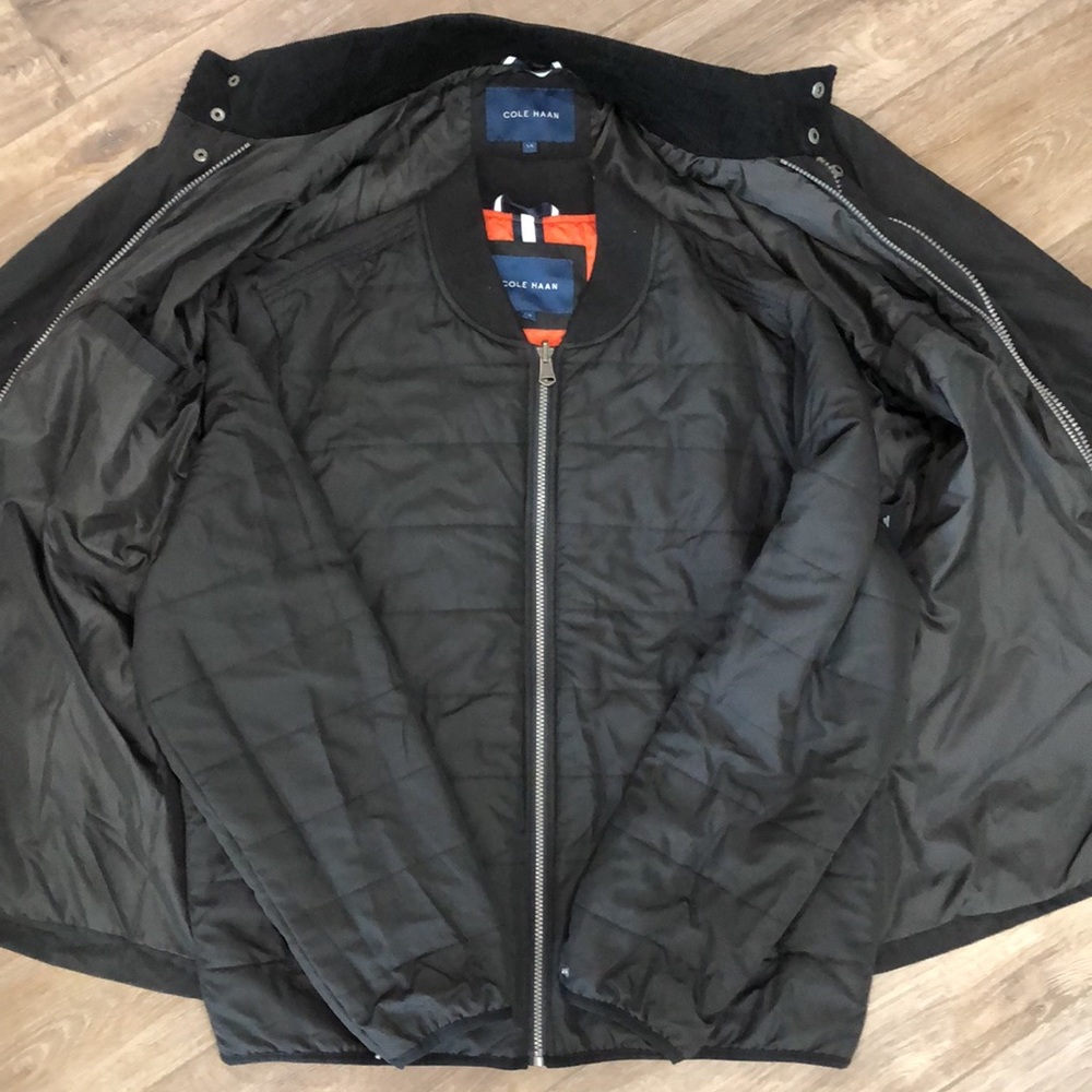 Like new! - COLE HAAN - 2 Jackets in one! - Puffer & Weather Proof Outer Coat - Picture 6 of 13